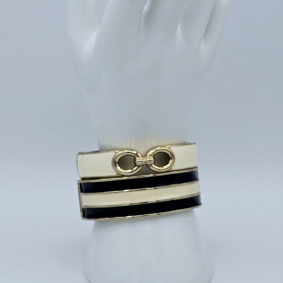 Bangle Bracelet Vintage Black Cream Enamel Set of Two Striped Open Link Clamper - Picture 2 of 9